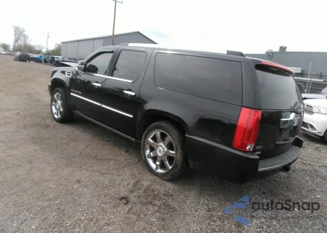2010 Cadillac Escalade Esv Premium from USA, damaged, VIN 1GYUKJEF7AR171835